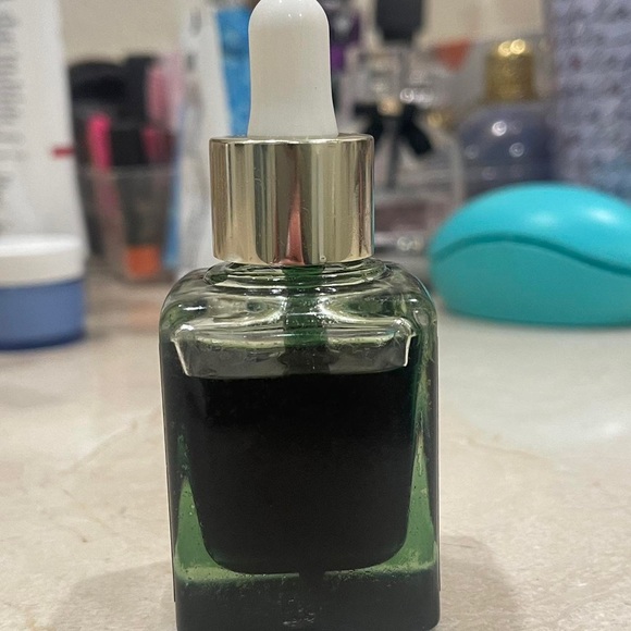 Sunday Riley UFO Acne Face Oil - Picture 4 of 6